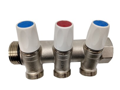 Warmgeperste verdeler 4/4" met 3 kraantjes